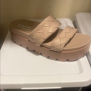 Steve Madden Women's Beige Woven Platform Sandals